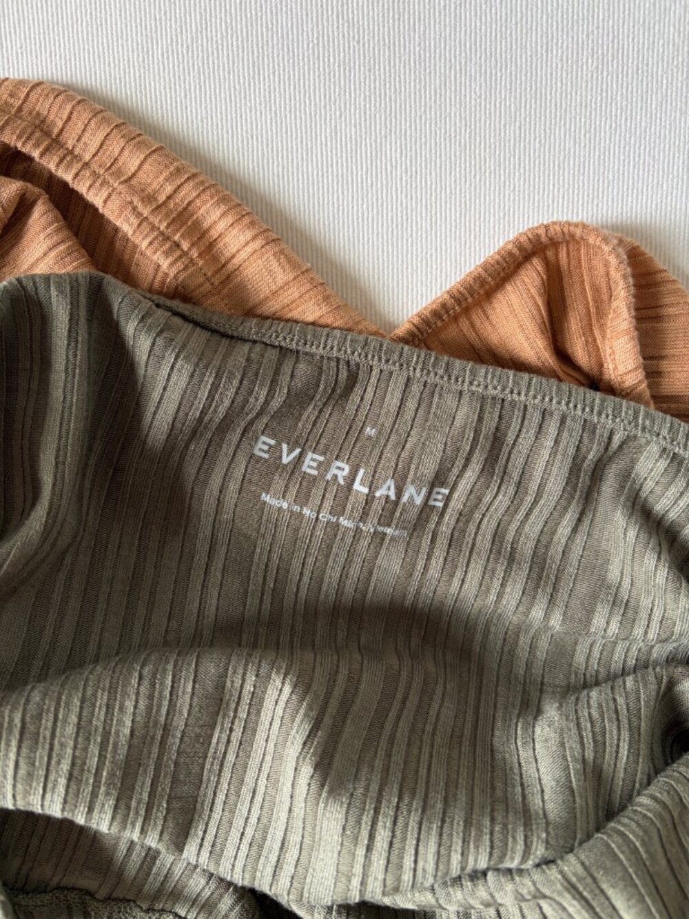 2 X Everlane Rib Soft Knit Halter Tops – Caramel & Kalamata - Picture 13 of 13